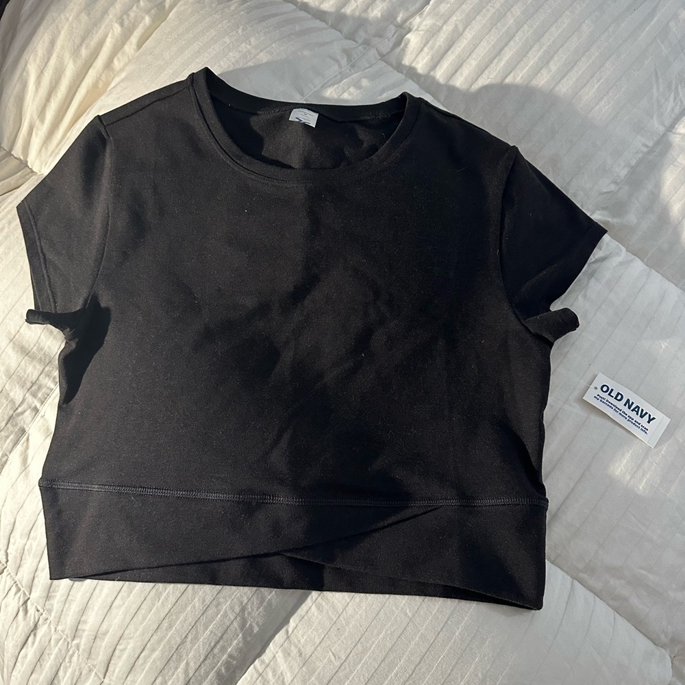 Women’s activewear crop top